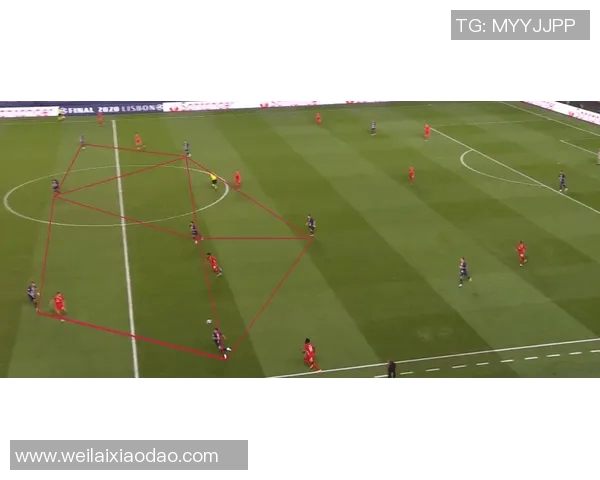 重庆足球队区域防守战术解析与实战应用探讨